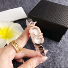 С���OӋõ���E�A�ױP������C��ͨ�ڼs��Ů��С��ŮʿʯӢ��