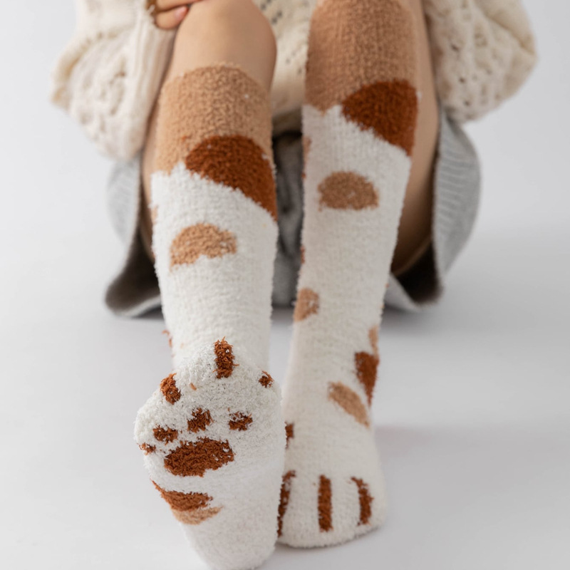 Cat Claw Calf Socks Coral Velvet Autumn and Winter Thickened Warm Long Socks Women's Socks College Style Cute Striped Women Cat Claw Calf Socks Coral Velvet Autumn and Winter Thickened Warm Long Socks Women's Socks College Style Cute Striped Women