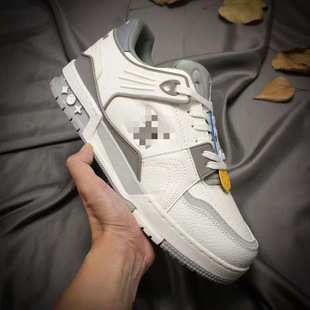 ԭ�˸߰�������H�Ұ�Ь�p��trainer��Ů����������߄���Ь��Ь