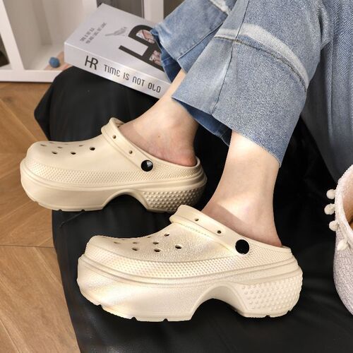 Women's Summer New Outdoor Slip-Resistant Thick Sole Hole Shoes Slippers Beach Shoes Heeled Snow House Cap Shoes