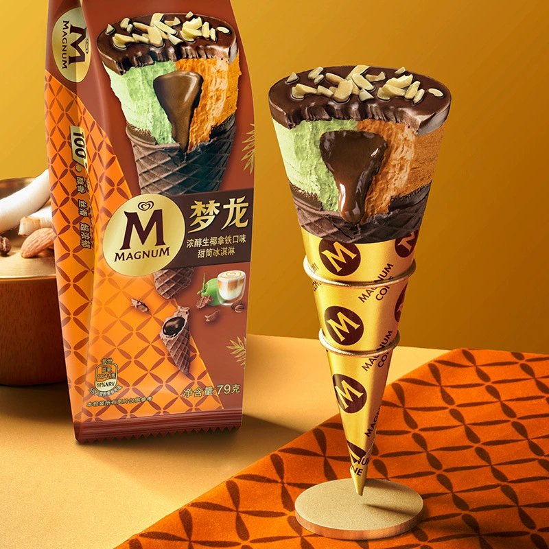 Мороженое в рожке (Magnum) — насыщенный кокос-латте и тёмный шоколад, шоколадное покрытие