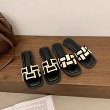 法式网红平底一字拖鞋女外穿2025年夏季新款小香风时尚高级感凉拖