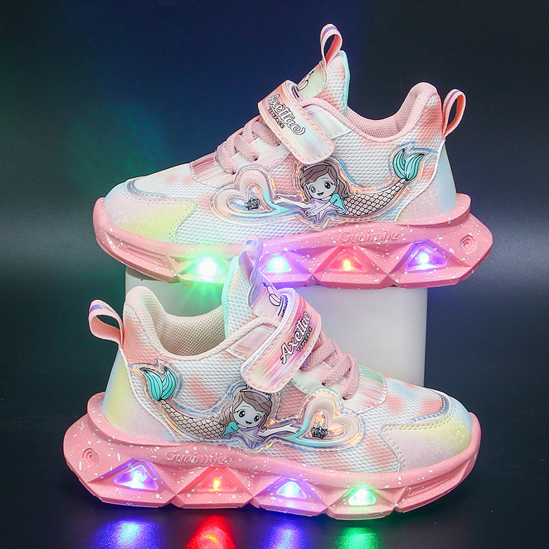 Lighted children's sports shoes 2024 spring and autumn mesh breathable children's shoes for small and medium-sized children princess light casual shoes