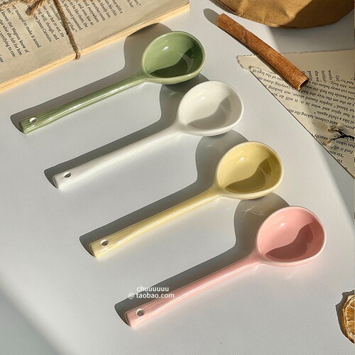 Ins style hand-kneaded irregular Japanese-style ceramic spoon, high-looking household soup long-handled rice spoon, snail rice spoon