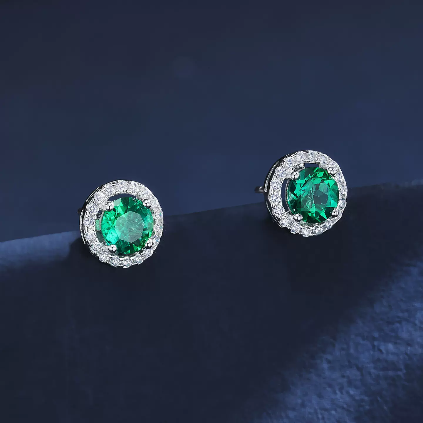 周恒福珠宝S925银培育祖母绿耳环2021新款复古自然优雅圆形耳饰女