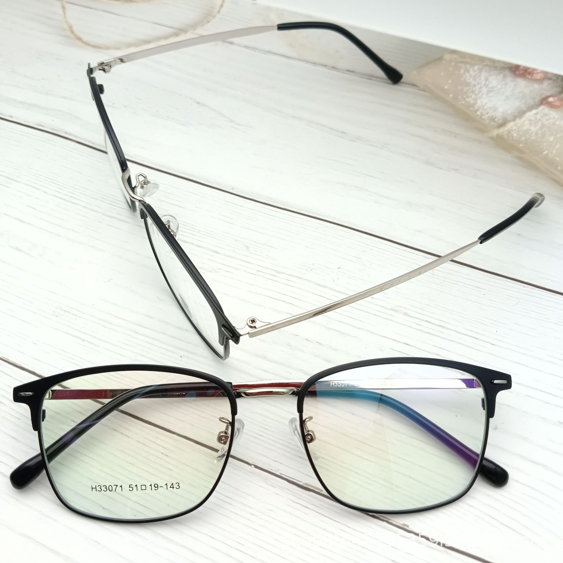 Black Frame Silver Feet