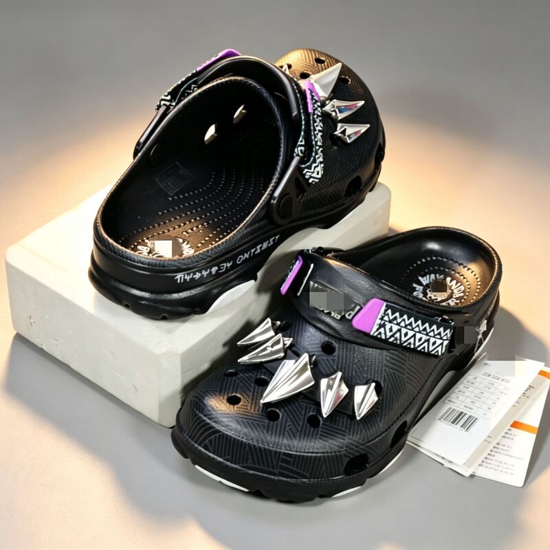 2026 new Marvel collaboration Black Panther rivet buckle perforated sandals, non-slip beach sandals for adults, model 208031