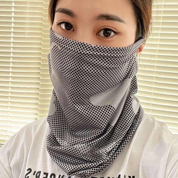 Cycling Sun Protection Mask to Cover Face for Women, Summer Ice Silk Scarf for Men, Outdoor Sunshade Ear-Hanging Mask, High-Looking Sun Protection Ice Sleeves
