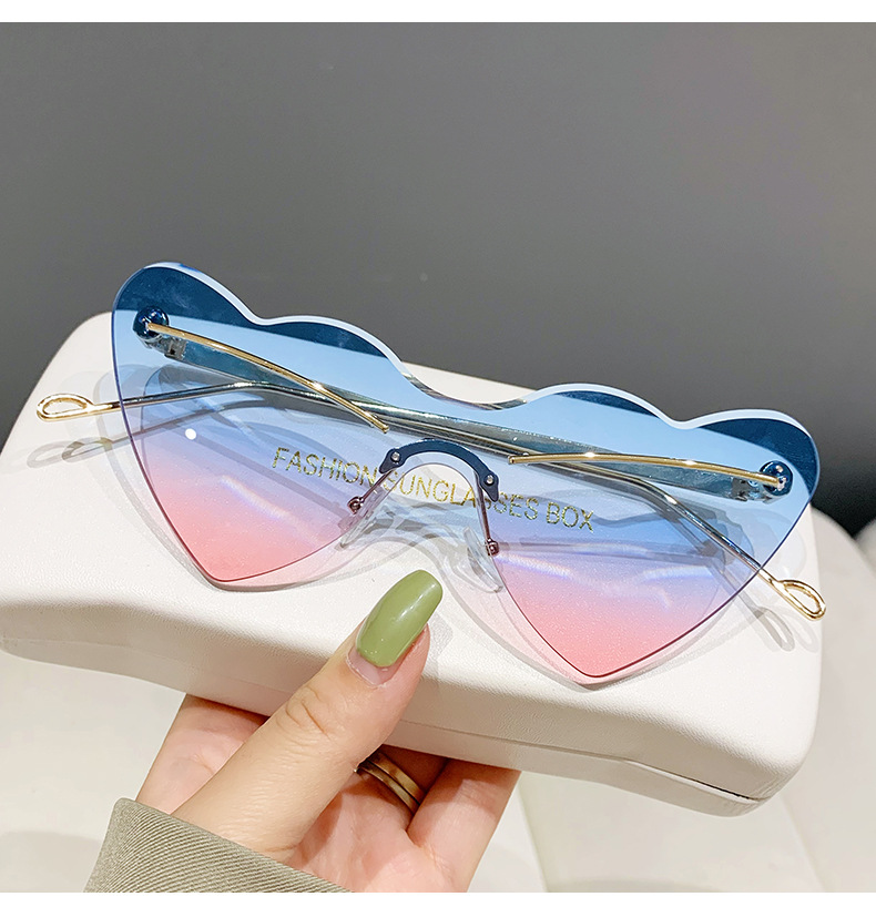 42g Weight Frameless Glasses Structure Sunglasses Classification PC, UV400 Protection Lens Material Special-Shaped Mirror Glasses Style Vacation Heart Shape PC UV400 Protection Special-Shaped Mirror Frameless Women's Sunglasses