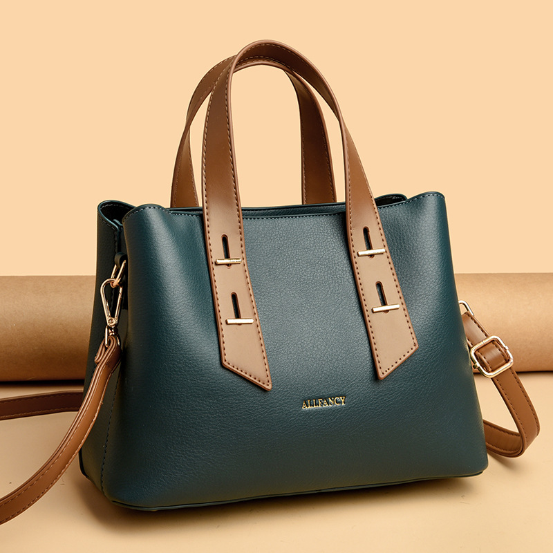 2024 nuevo bolso de mujer transfronterizo de moda europea y americana alta sensación de mochila de hombro de gran capacidad simple mochila de mujer de viaje