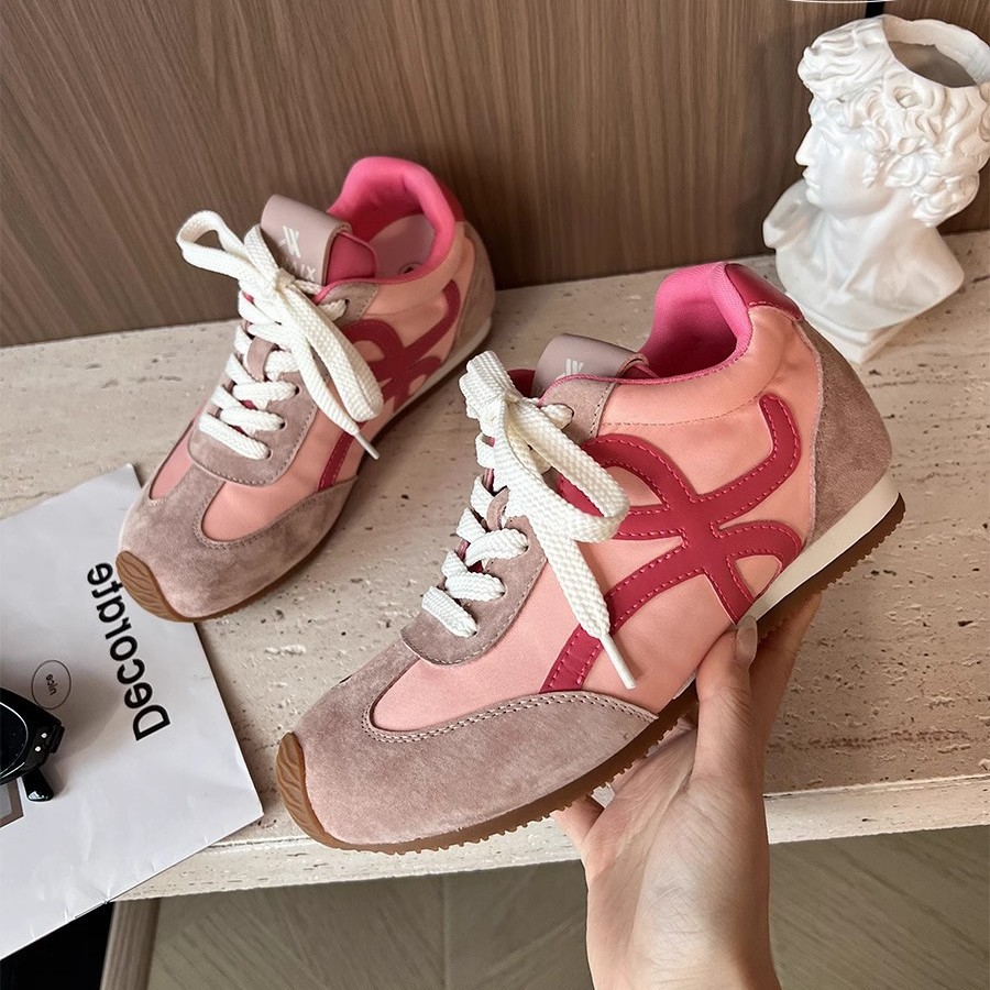 Chaobunan pequeño aumento de altura de 6 cm zapatos de entrenamiento de mujeres 2025 nuevo retro Gump zapatos deportivos ociosos