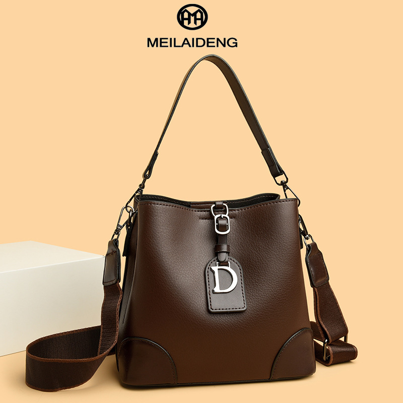 New High-End Textured Women's Bag, Large Capacity, Temperament, Versatile Shoulder Bag, Fashionable and Simple Cross-Body Bucket Bag New High-End Textured Women's Bag, Large Capacity, Temperament, Versatile Shoulder Bag, Fashionable and Simple Cross-Body Bucket Bag