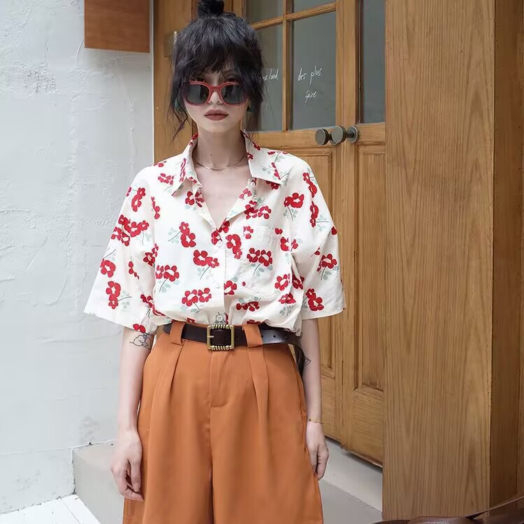 海辺のリゾートスタイルの花柄シャツ夏ルーズカジュアル香港スタイルレトロフラワールーズ半袖シャツ女性のトップ|undefined
