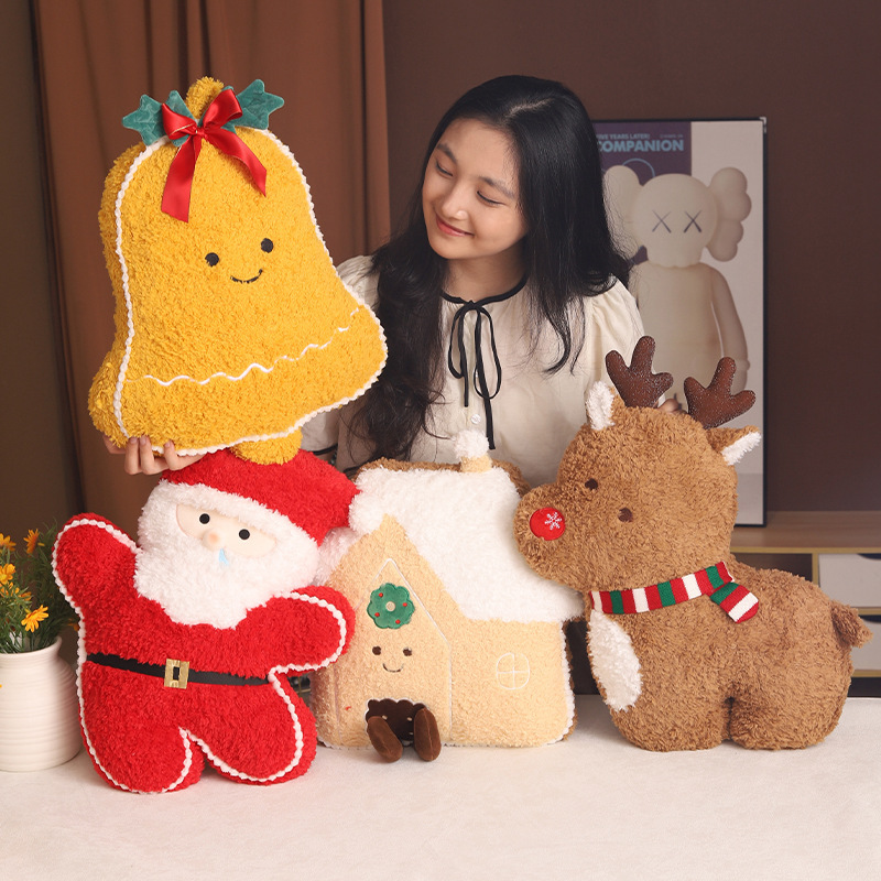 圣诞抱枕靠垫圣诞麋鹿拐杖铃铛礼盒玩偶公仔圣诞房子节日装饰礼物