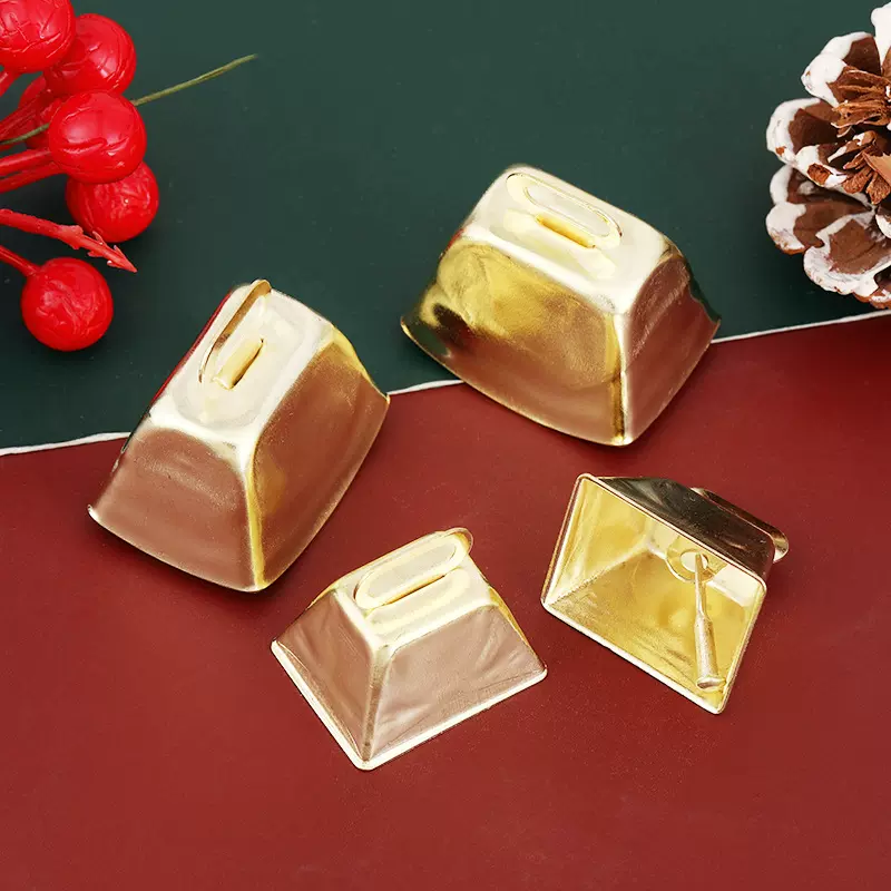 新款方形电镀牛铃圣诞树装饰挂件创意DIY宠物防走丢饰品风铃配件