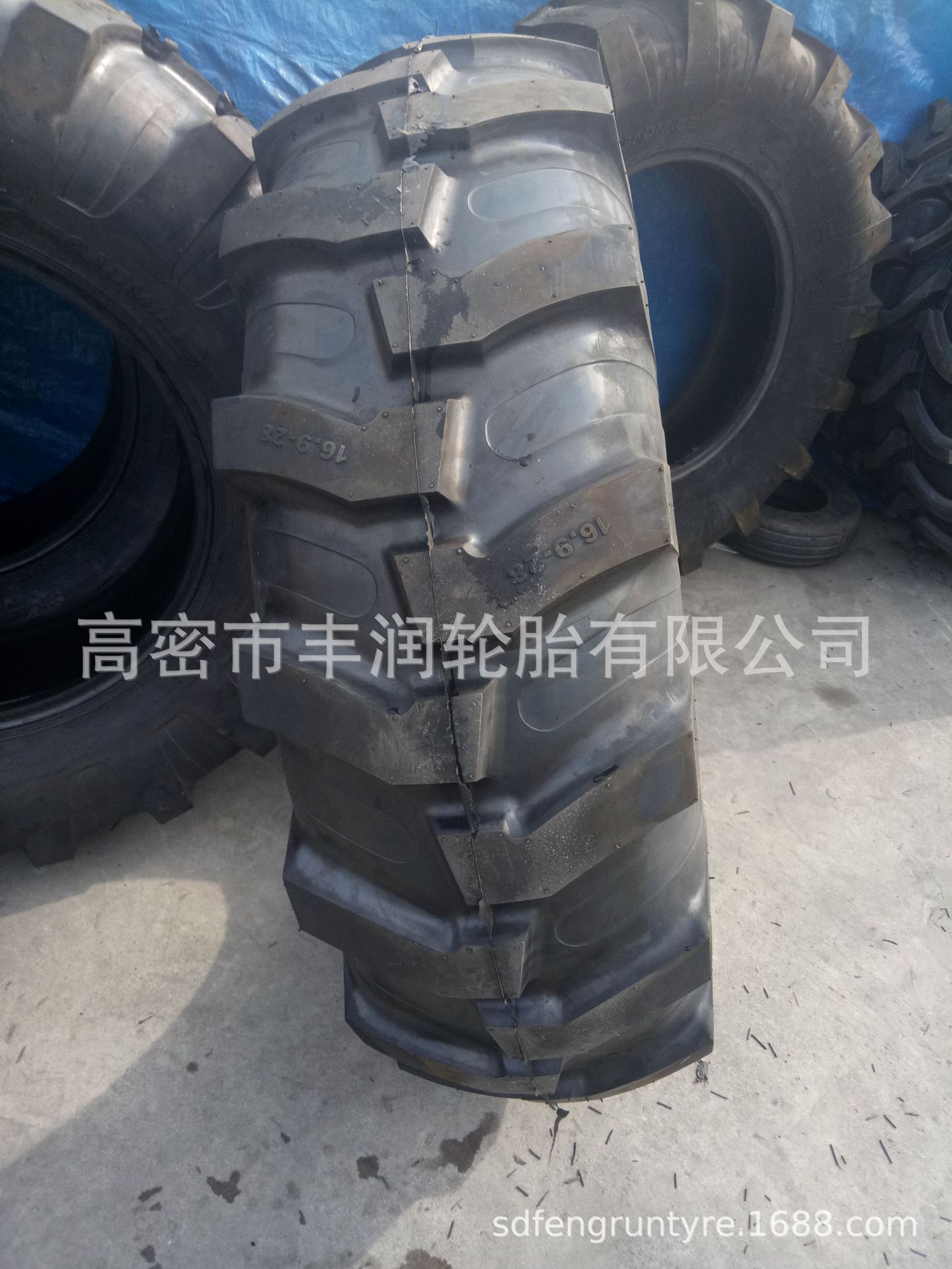 直供16.9-28拖拉机旱田人字轮胎16.9-28农用车胎加厚层级耐磨抗造