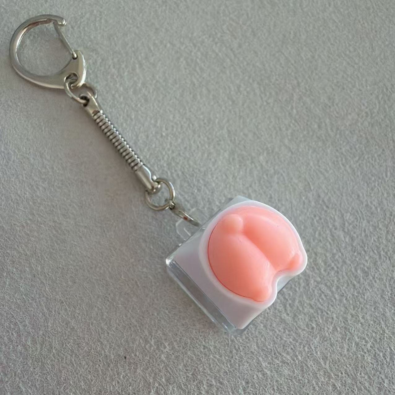 Single button transparent shell-butt-snake bone