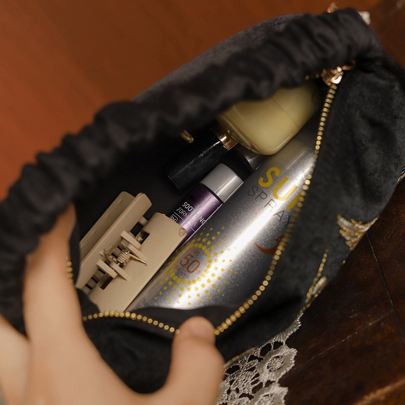 Black Embroidered Coin Purse - Vintage Qipao Banquet Clutch, Leather Handle Embroidered Shoulder Bag (In Stock) - Thumbnail 4