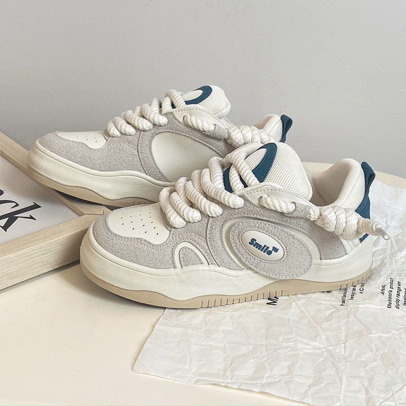 Yuanbo 2023 verano nuevos deportes zapatillas de las mujeres nicho original diseño versátil plataforma casual zapatos blancos