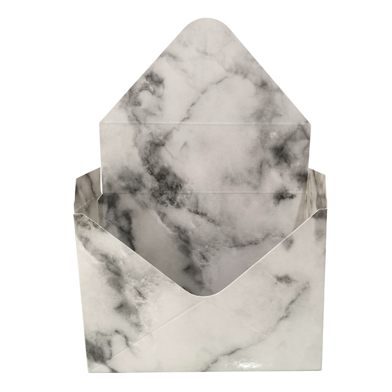 Canasta de flores portátil plegable del día de la madre Caja de embalaje de flores simple Arreglo floral en inglés Caja de regalo Ramo creativo Retro