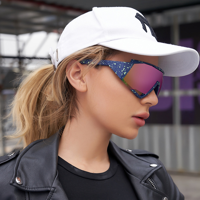 Fashion Colorful One-piece Riding Outdoor Athletic Glasses Sunglasses display picture 4