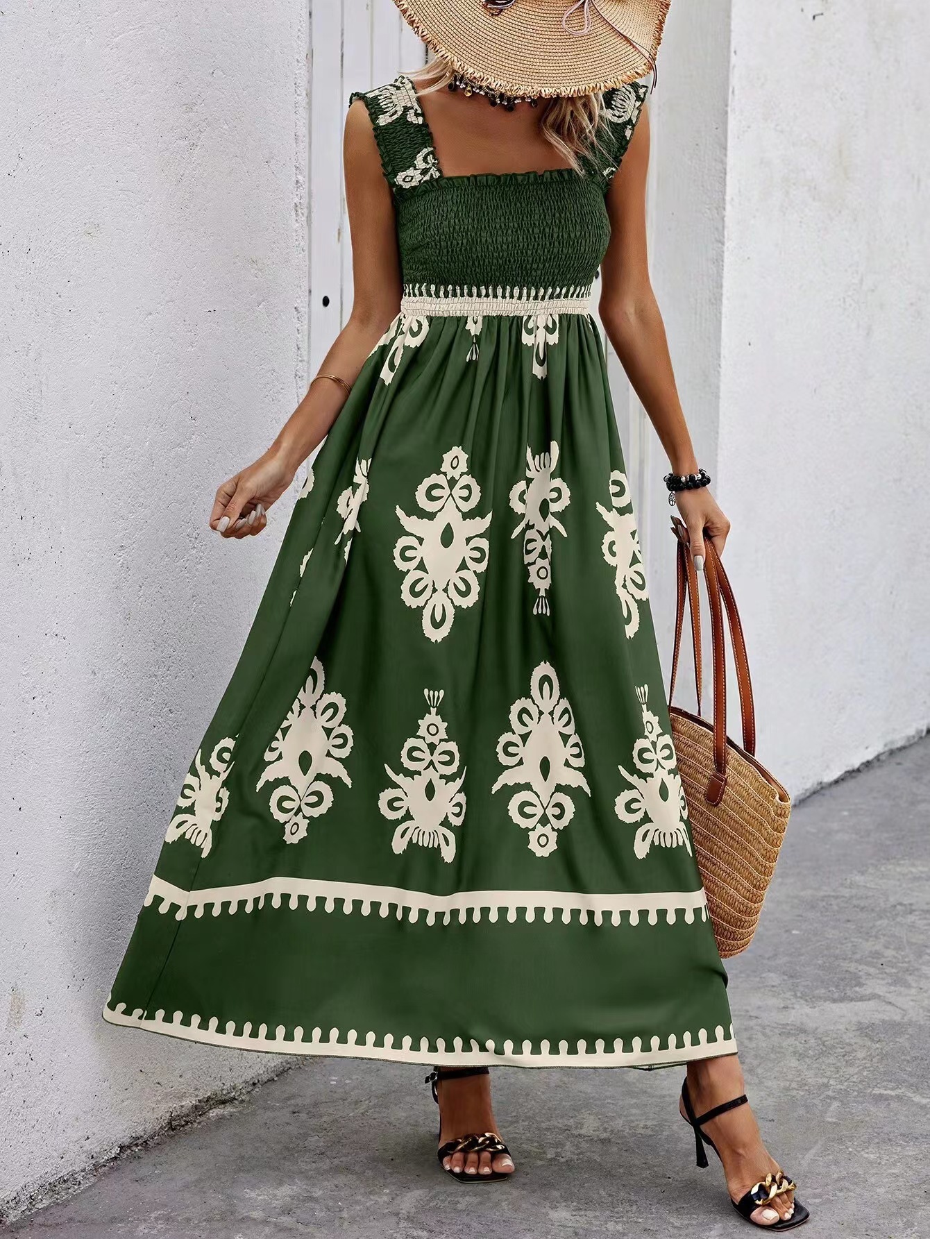 2024 Cross-Border European And American Fashion Hot-Selling Women's Beach Vacation Style Printed Strapless Dress_ecoleips.com
