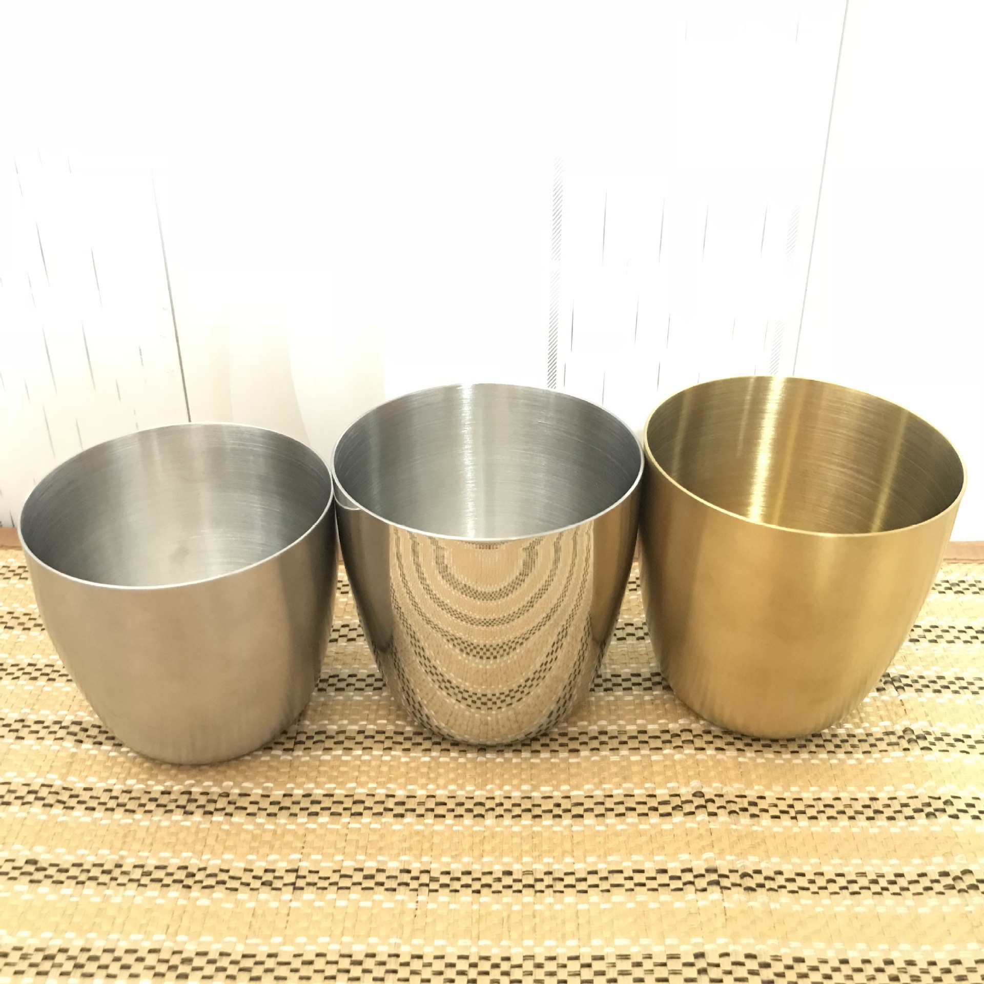 304 tazas de cerveza de acero inoxidable engrosadas tazas coreanas tazas de agua redondas de una sola capa tazas de comidas tazas de logotipo creativo