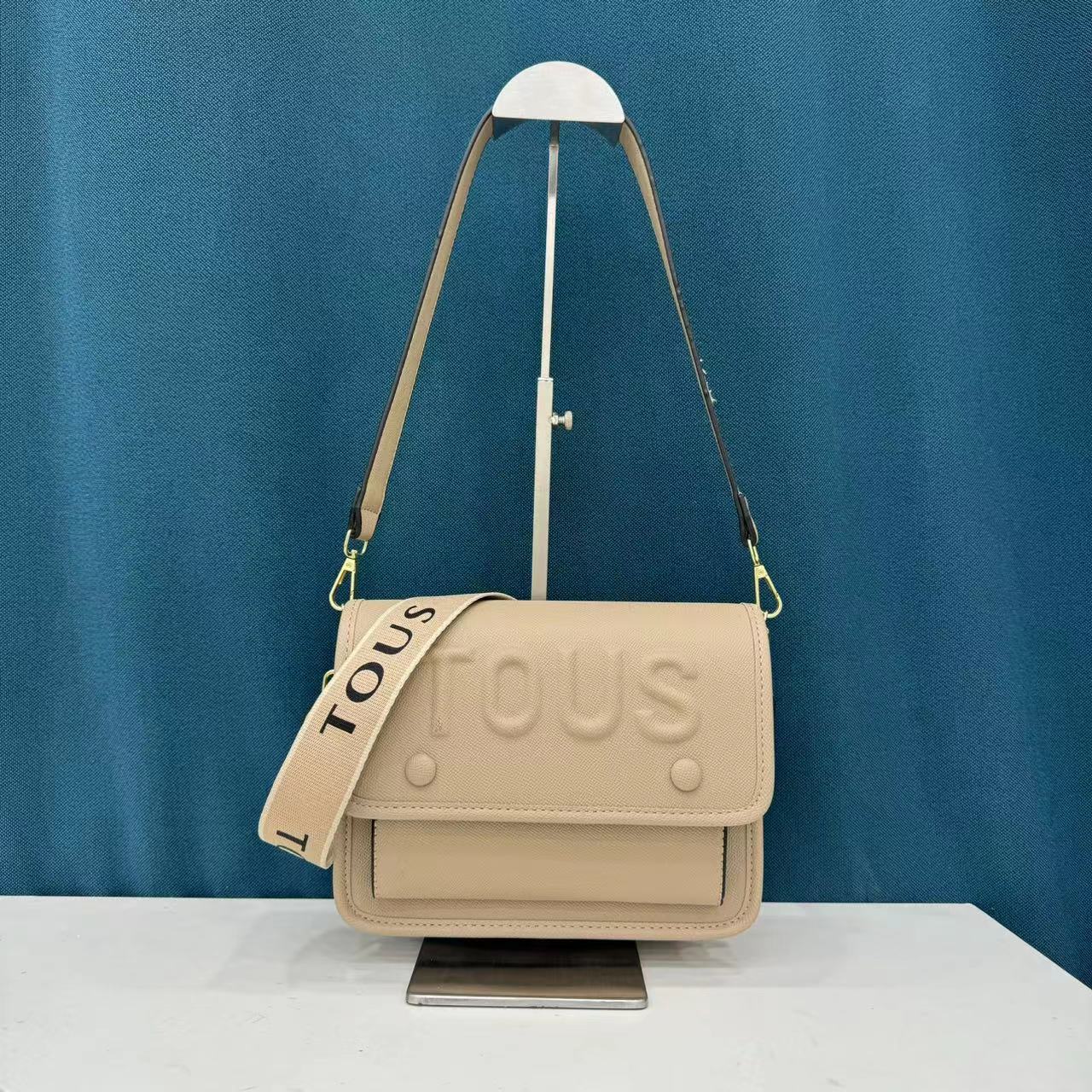 Grenzüberschreitende kleine Tasche für Frauen 2024 neue Trendmode Damentasche Schulter-Crossbody-Kettentasche Brief kleine quadratische Tasche Taschen_voghion.com
