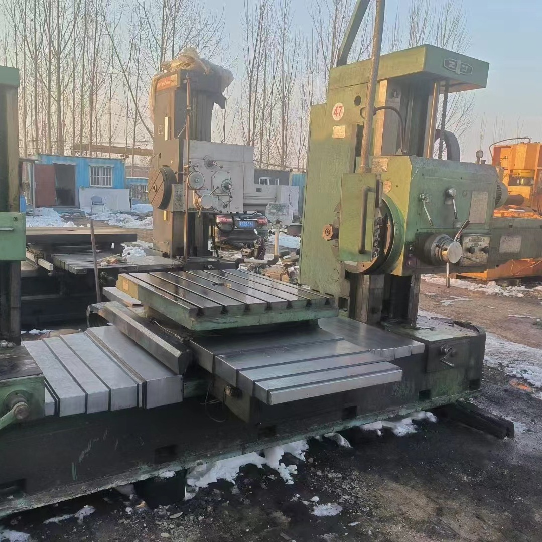 处理中捷TPX6111B卧式铣镗床主轴转速1000机床重量:13000