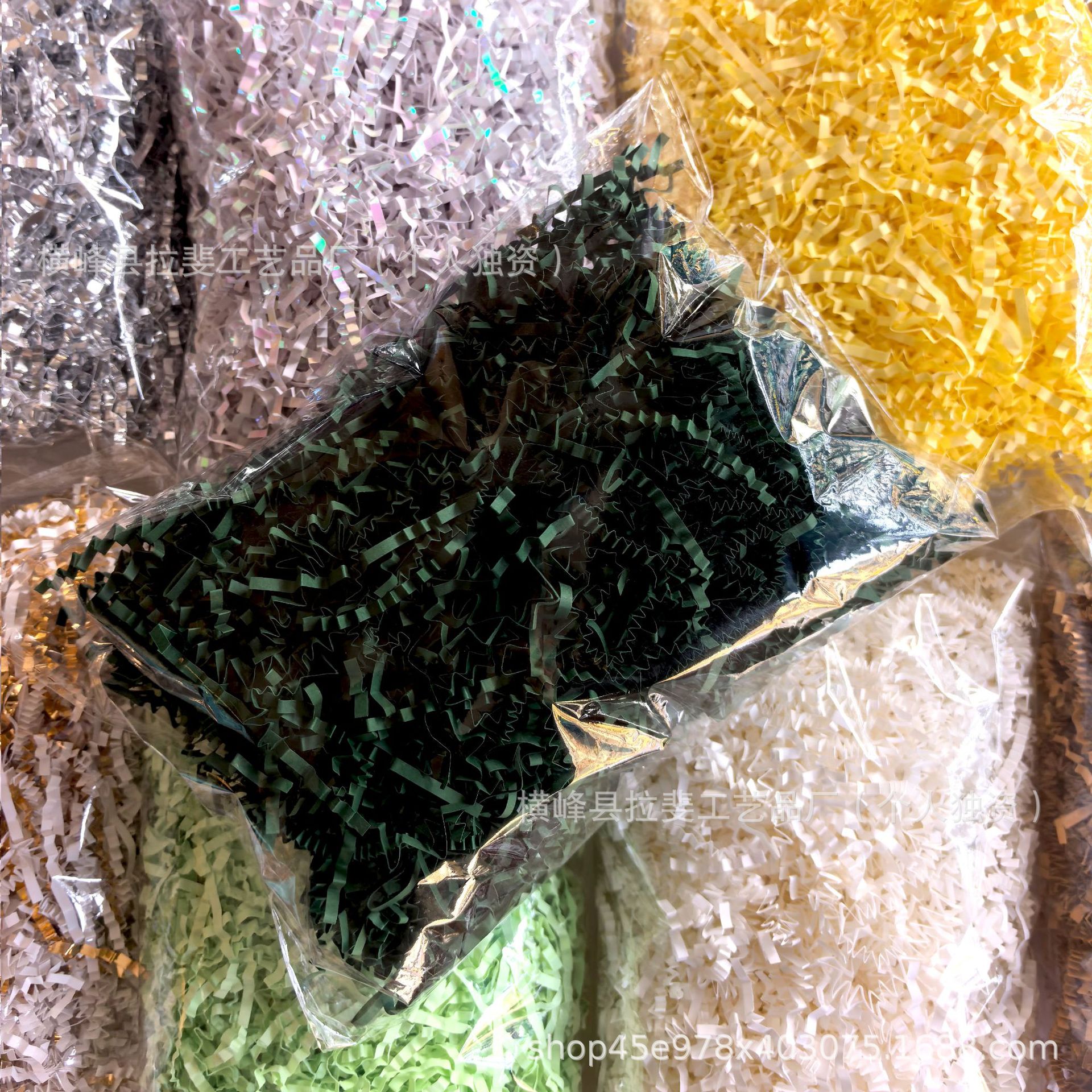 Fabricante al por mayor pliegue de hierba de algodón de hierba rasgada de papel de seda transfronteriza explosión caja de regalo embalaje de relleno image 17