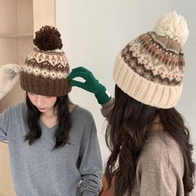 秋冬新款时尚毛球毛线帽子女可爱大头围百搭保暖针织帽加绒护耳帽