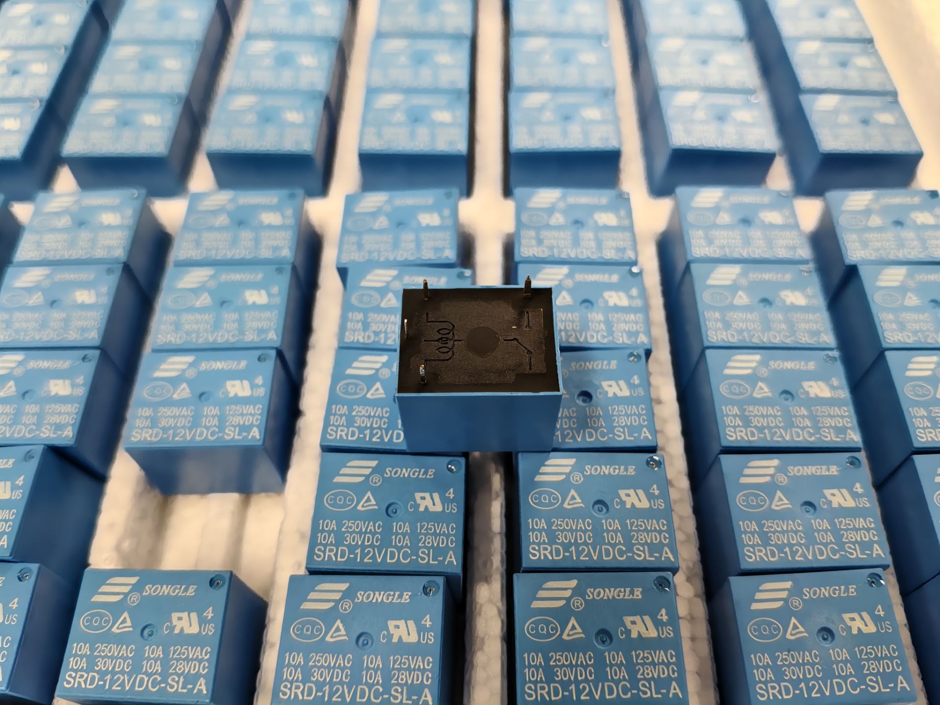 继电器SRD-12VDC-SL-A 03V 05V 09V 12V 24V 48V 4-5脚现货固态