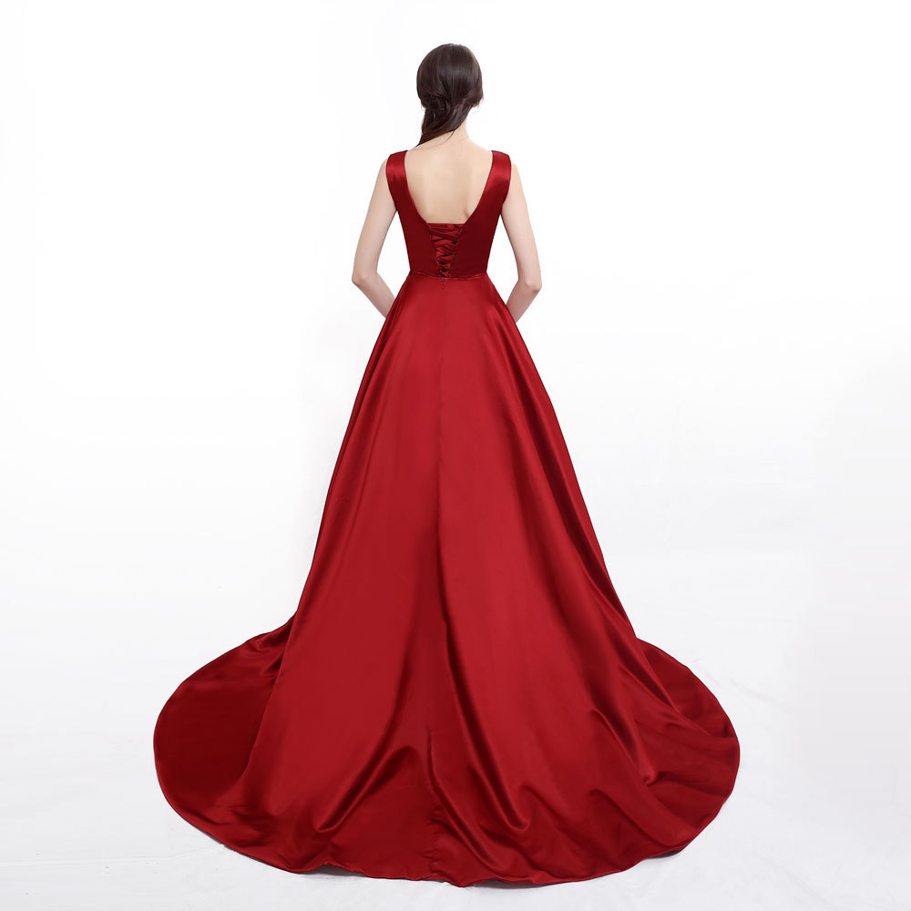 El comercio exterior de Europa y América Amazon AliExpress deseo vestido de noche de las mujeres sexy tubo superior con cuello en V doble hombro satén se puede personalizar