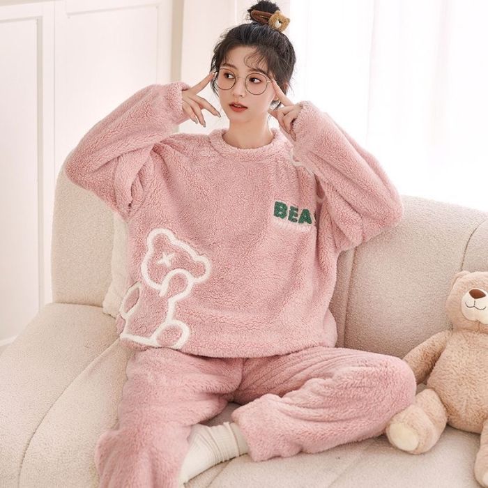 Transfronteriza mayorista otoño invierno pijama franela espesa mujer dulce dibujos animados casuales mangas largas chaqueta explosiva ropa para el hogar