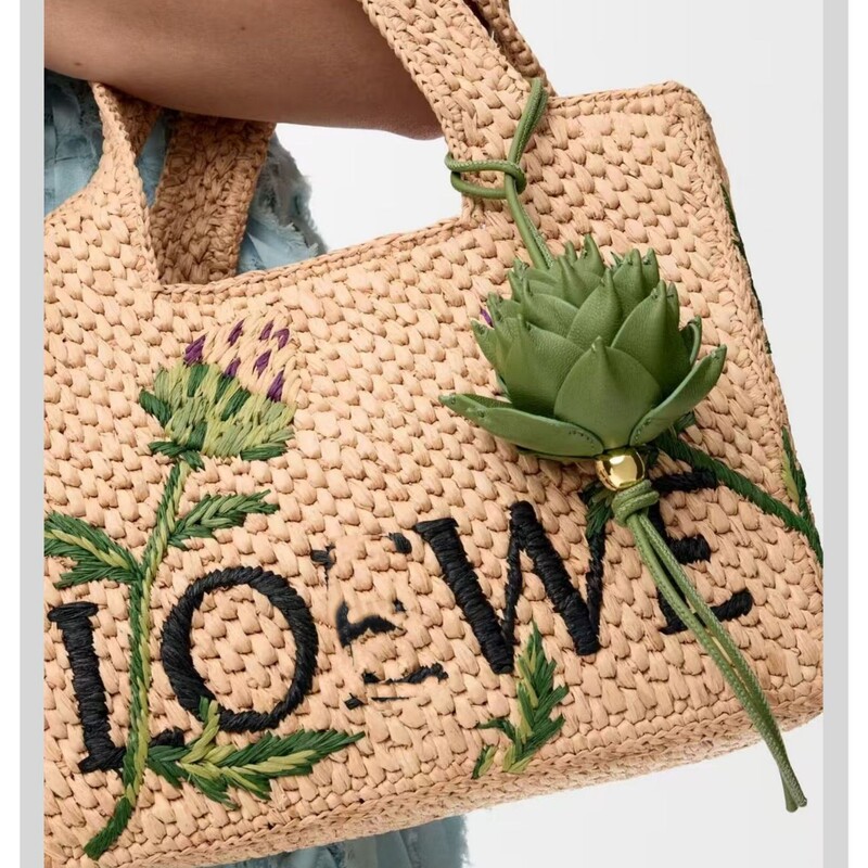 In-Stock High-Quality Handmade Cowhide Artichoke Bag Pendant Compatible with Loewe Bag Pendant, Genuine Leather Car Pendant In-Stock High-Quality Handmade Cowhide Artichoke Bag Pendant Compatible with Loewe Bag Pendant, Genuine Leather Car Pendant