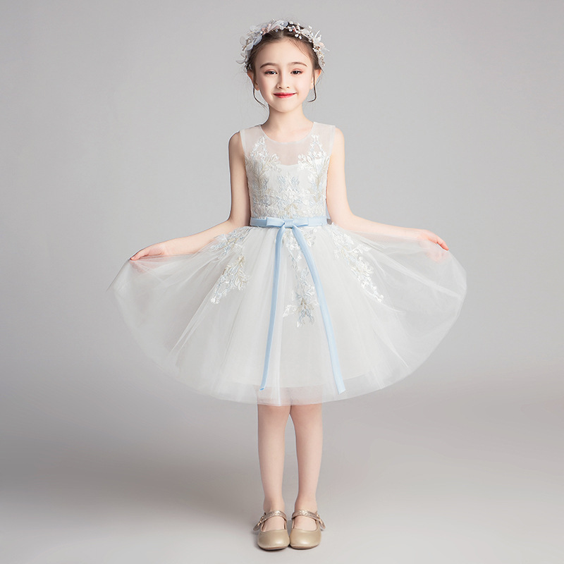 Vestido de princesa formal para niñas pequeñas, traje de actuación con ribetes de encaje, atuendo blanco largo para fiesta de cumpleaños infantil.