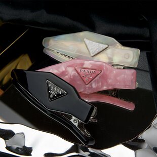 ���s��������A�¿��y�ռ{�l�AŮ��߅����bb�A�߼��з�ɫ��ɫ�l