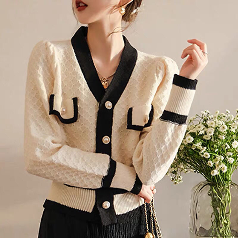 2021 new autumn and winter clothes women's retro pearl buckle small wind cardigan exotic female knit sweater jacket