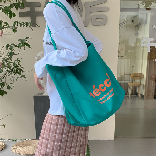 Japanese literary canvas bag, simple commuting large capacity shoulder bag, female Korean version tote bag, environmentally friendly canvas bag for class