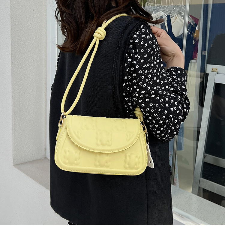 2022 Printemps Nouveau Mode Solide Couleur Aisselles Épaule Simple Messenger Sac display picture 4