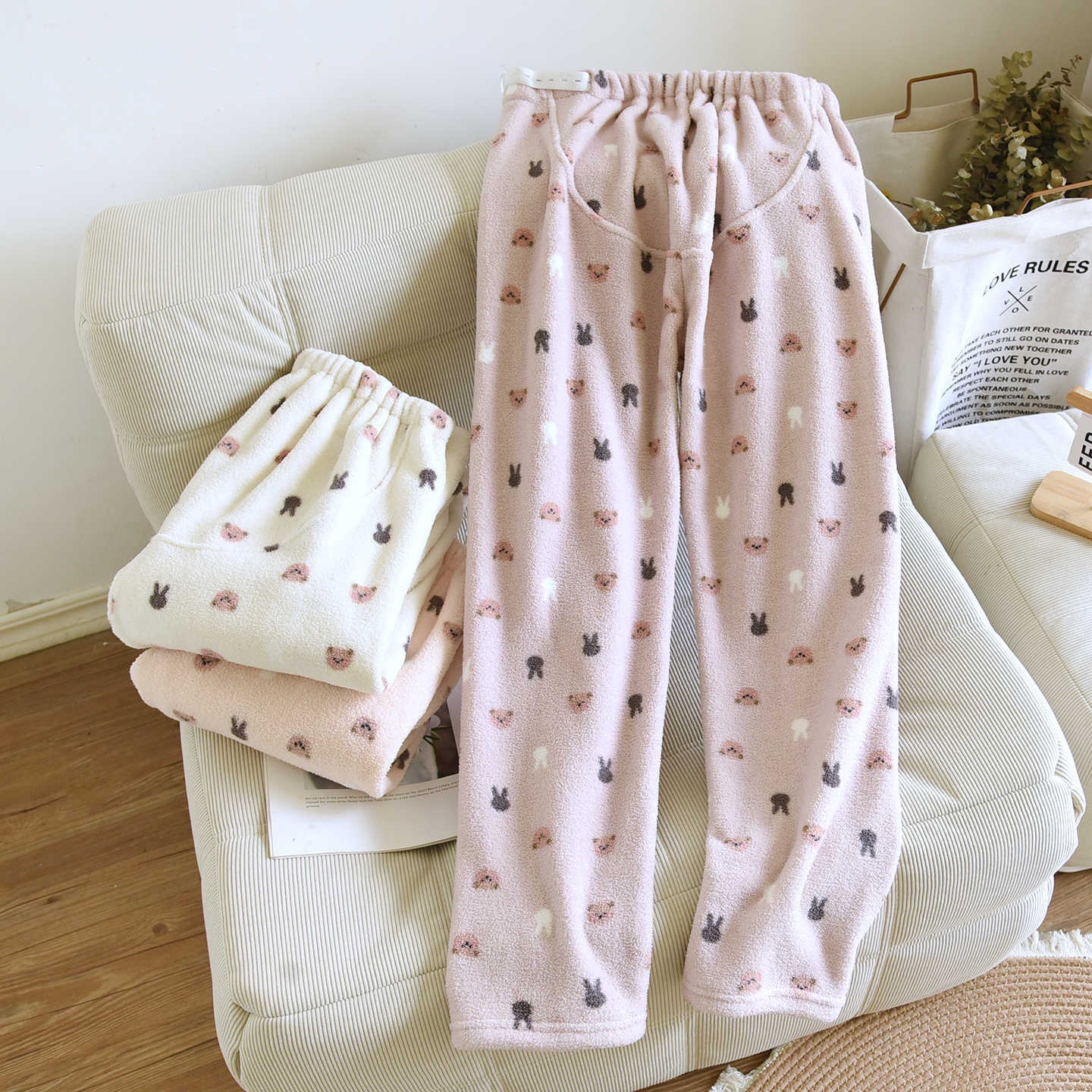 Autumn and Winter Maternity Pajamas, Flannel Winter Confinement Pants, Fleece-Lined and Thickeneded Adjustable Coral Velvet Home Warm Pants