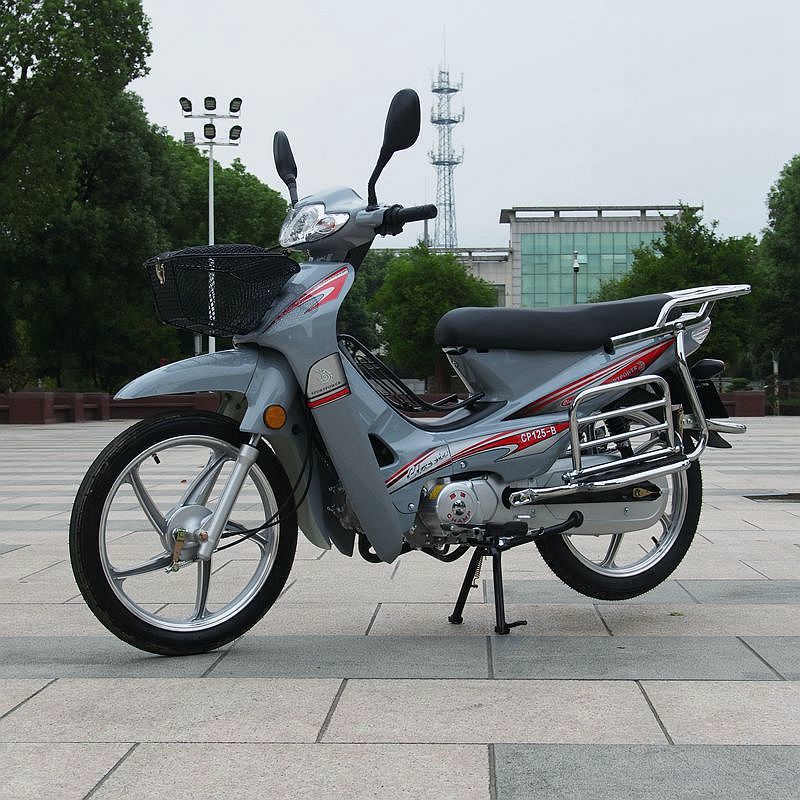 Nuevo estilo tailandés de cuatro inyecciones eléctricas de viga curva motocicleta, 110CC, 125CC suministro transfronterizo de combustible al por mayor