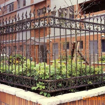 欧式楼盘花园铁艺围栏护栏  金属锻造热镀锌建筑仿铜户外隔离铁栏