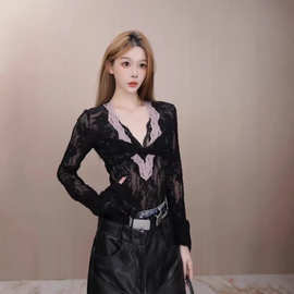 TZ7333法式纯欲风拼色扭结V领蕾丝连体衣女甜酷性感修身内搭上衣