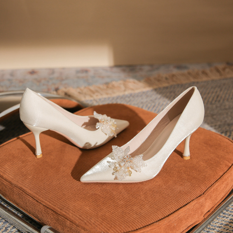 【Fengtong】6708 Satin French-Style Banquet Shoes with Pointed Toe and Thin Heels, Elegant High-Heeled Sandals for Ladies 【Fengtong】6708 Satin French-Style Banquet Shoes with Pointed Toe and Thin Heels, Elegant High-Heeled Sandals for Ladies
