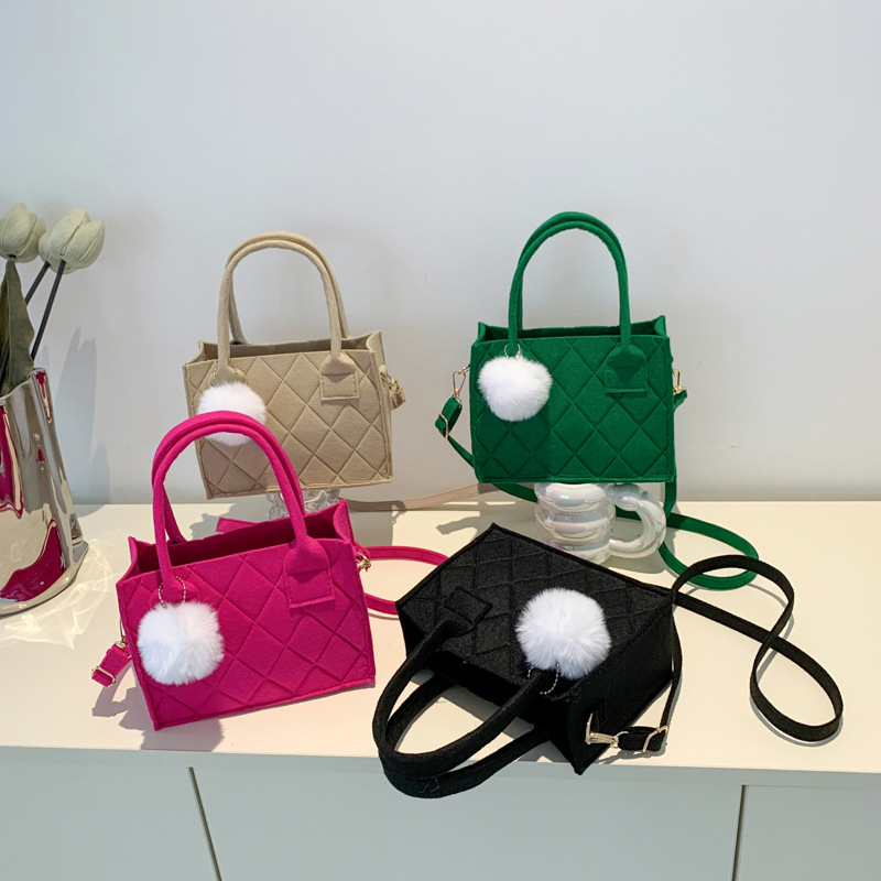 women-small-square-bag-2023-new-simple-and-versatile-casual-handbag-fashion-popular-felt-oneshoulder-messenger-bag