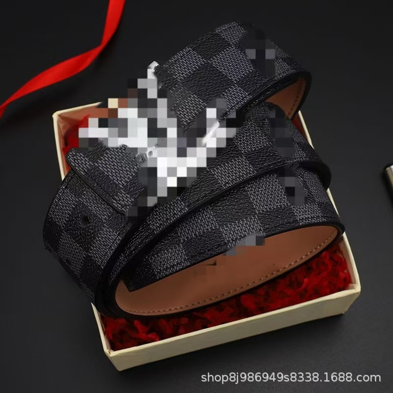 Black check silver buckle