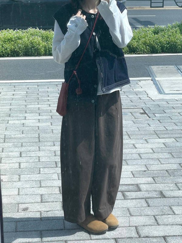 原物推荐！复古咖色微弯刀休闲裤女早秋松紧腰显瘦宽松藏肉气球裤|undefined