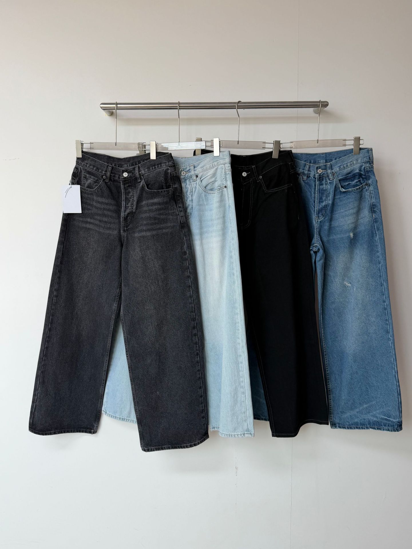 Blue loose straight jeans for men and women
