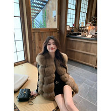 显瘦整皮狐狸毛皮草马甲女短款毛毛外套2025冬季新款叠穿年轻款